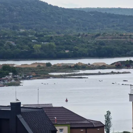 просторен Lägenhet