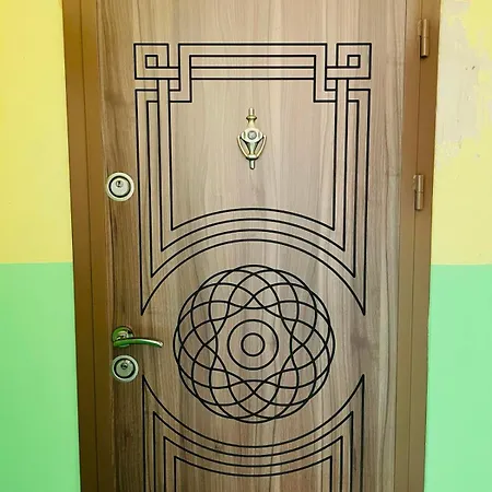 просторен Warna